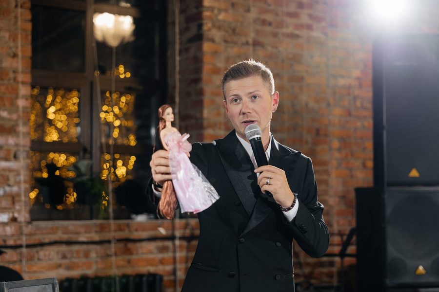 Номер с куклой